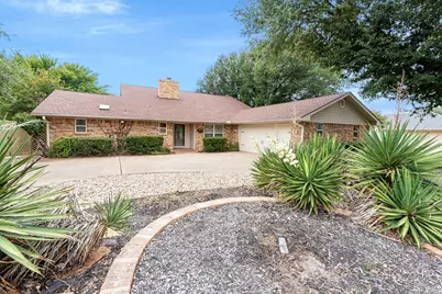 9302 Ravenswood Road, Granbury, TX 76049 - Photo 2