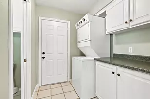 2005 Yorkstown Dr, Ennis, TX 75119 - Photo 32