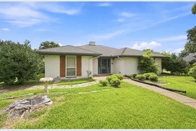 2005 Yorkstown Drive, Ennis, TX 75119 - Photo 4