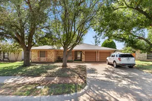 4600 Summit Dr, Wichita Falls, TX 76310 - Photo 2