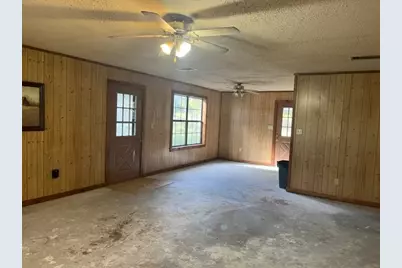 300 E 3rd Street, Iredell, TX 76649 - Photo 20