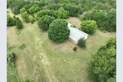 300 E 3rd Street, Iredell, TX 76649 - Photo 2