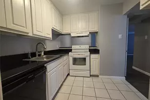 18333 Roehampton Dr, Dallas, TX 75252 - Photo 8