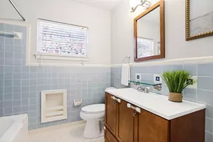 1043 N Edgefield Ave, Dallas, TX 75208 - Photo 14