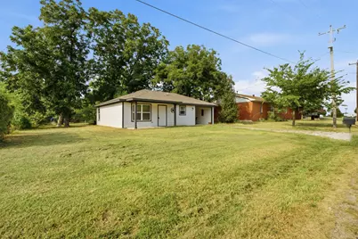 302 Gene Autry Drive, Tioga, TX 76271 - Photo 22