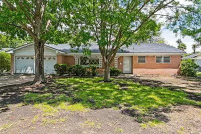 5729 Wharton Drive, Fort Worth, TX 76133 - Photo 2