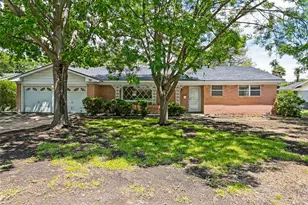 5729 Wharton Dr, Fort Worth, TX 76133 - Photo 2