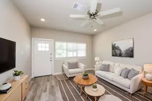 622 Ava Trl, Lewisville, TX 75057 - Photo 4