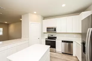 622 Ava Trl, Lewisville, TX 75057 - Photo 8
