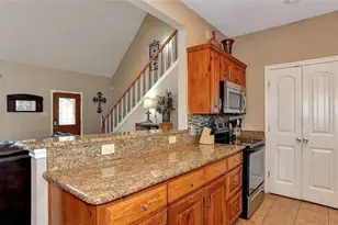 233 Castle Dr, Pottsboro, TX 75076 - Photo 6