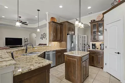 149 Meadow Arbor Drive, Weatherford, TX 76085 - Photo 2