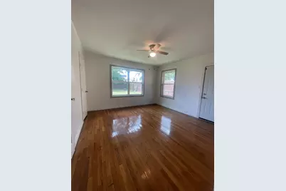 3819 Roseland Avenue, Dallas, TX 75204 - Photo 14
