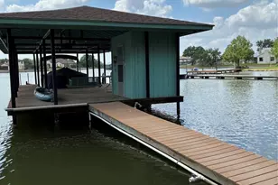 1408 Island Village Ct, Granbury, TX 76048 - Photo 10