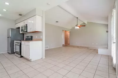 5304 Tamarack Court, Arlington, TX 76018 - Photo 6