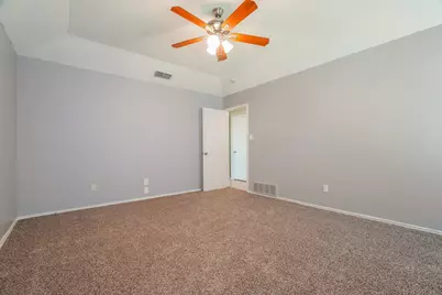 5304 Tamarack Court, Arlington, TX 76018 - Photo 12