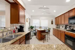 3708 Galloway Ln, Carrollton, TX 75007 - Photo 10