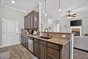 108 Meritt St, Godley, TX 76044 - Photo 6