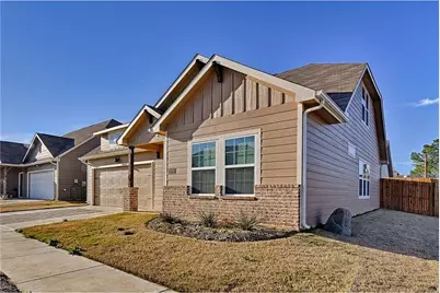 2305 Paxton Way, Denton, TX 76209 - Photo 2