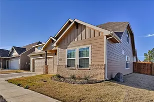 2305 Paxton Way, Denton, TX 76209 - Photo 2
