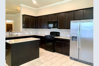 1300 Foxglove Lane, Burleson, TX 76028 - Photo 6