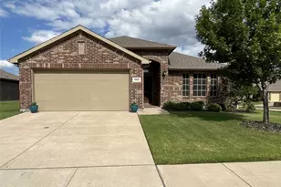 1300 Foxglove Ln, Burleson, TX 76028 - Photo 1