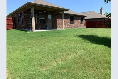 1300 Foxglove Lane, Burleson, TX 76028 - Photo 16