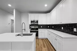 918 W Ford St, Denison, TX 75020 - Photo 6