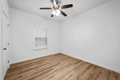 918 W Ford Street, Denison, TX 75020 - Photo 8