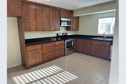 2109 Cedarcrest Drive, Carrollton, TX 75007 - Photo 4