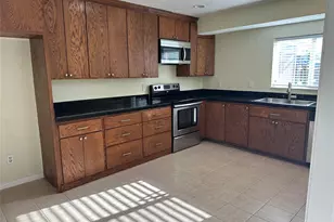 2109 Cedarcrest Dr, Carrollton, TX 75007 - Photo 4