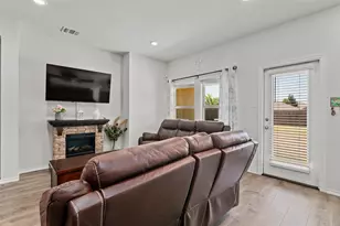409 Wilson Way, Denton, TX 76207 - Photo 8