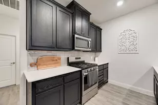 7009 Windmill St, Little Elm, TX 76227 - Photo 6