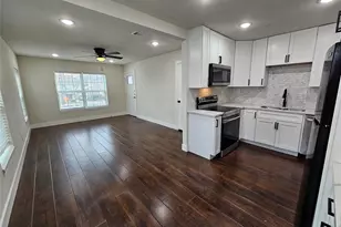 211 N Hampton Rd, Dallas, TX 75208 - Photo 10