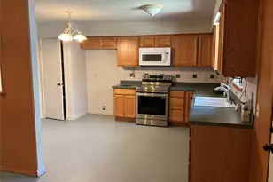 1707 15th St, Mineral Wells, TX 76067 - Photo 8