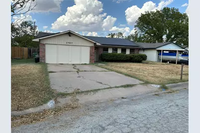 1707 15th Street, Mineral Wells, TX 76067 - Photo 2