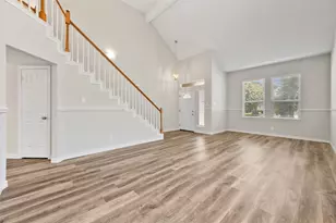 2216 Reverchon Dr, Arlington, TX 76017 - Photo 2