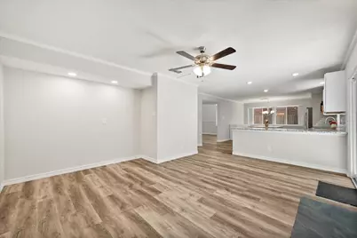 2216 Reverchon Drive, Arlington, TX 76017 - Photo 6