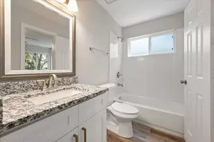 2216 Reverchon Dr, Arlington, TX 76017 - Photo 12
