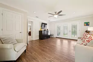 10411 Gooding Dr, Dallas, TX 75229 - Photo 14