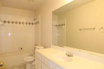 2816 Kings Gate Drive, Carrollton, TX 75006 - Photo 8