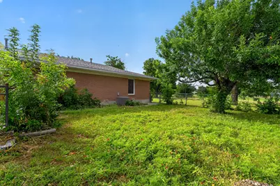 2211 Fisher Street, Goldthwaite, TX 76844 - Photo 4