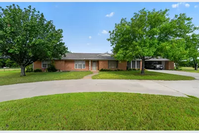2211 Fisher Street, Goldthwaite, TX 76844 - Photo 1