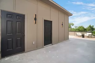1825 Pollard St, Dallas, TX 75208 - Photo 24