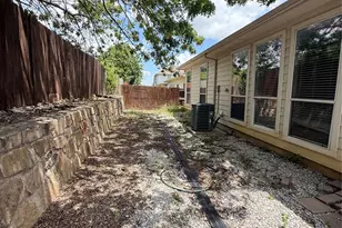 1152 Sunderland Ln, Fort Worth, TX 76134 - Photo 16