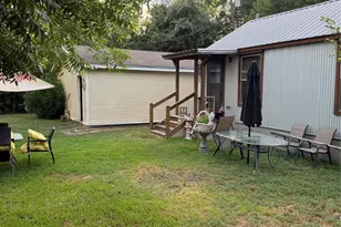300 3rd St, Hubbard, TX 76648 - Photo 20