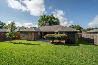 2926 Cripple Creek Trail, Grapevine, TX 76051 - Photo 18