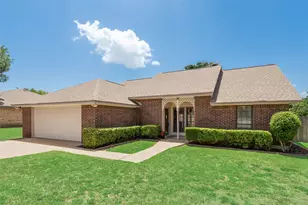 607 S 2nd St, Midlothian, TX 76065 - Photo 2