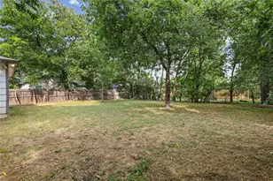 508 Batterson St, Cleburne, TX 76031 - Photo 22