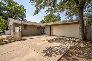 1006 N Lucas Dr, Grapevine, TX 76051 - Photo 26