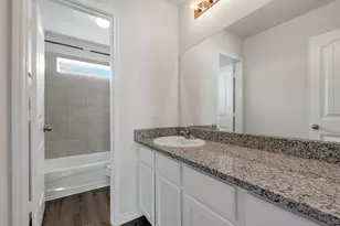 5620 Topwater Trl, Fort Worth, TX 76119 - Photo 10
